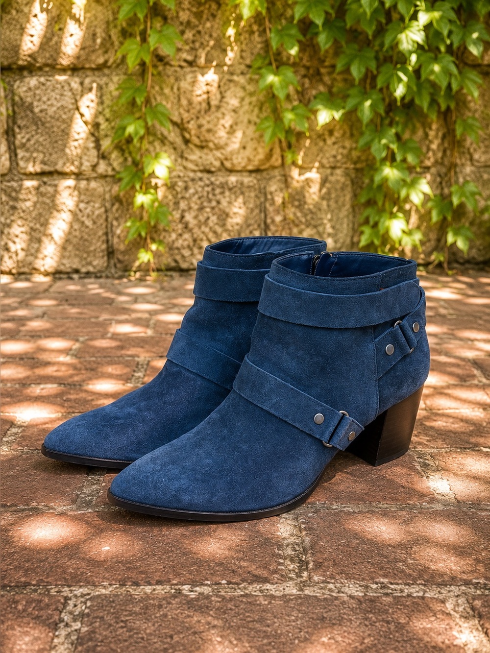 SOLE/SOCIETY Steel Blue Suede Leather Casual Walkable Dariela Ankle Boots, 9.5